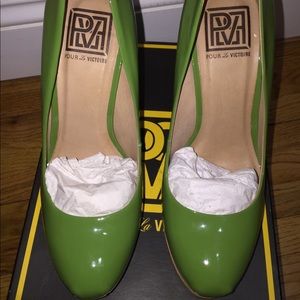 Pour La Victoire Irina Pumps